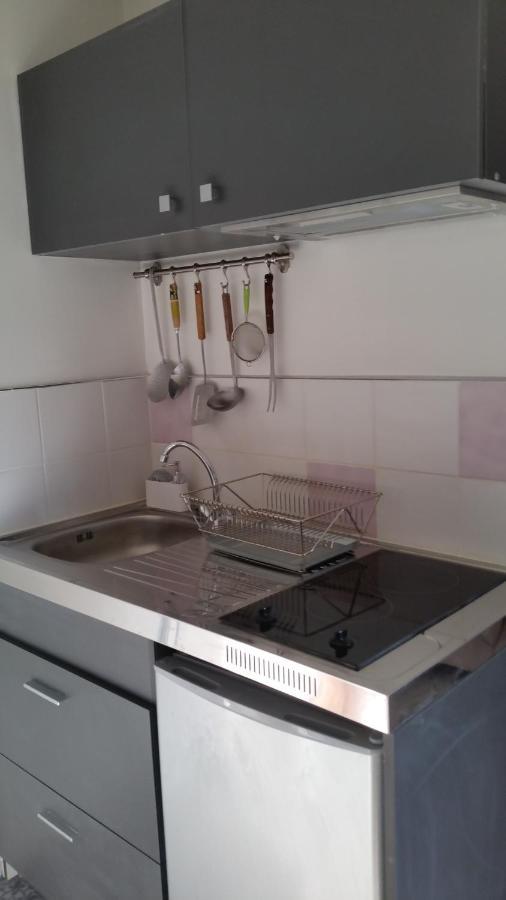 Aux Nobles Acacias Appartamento